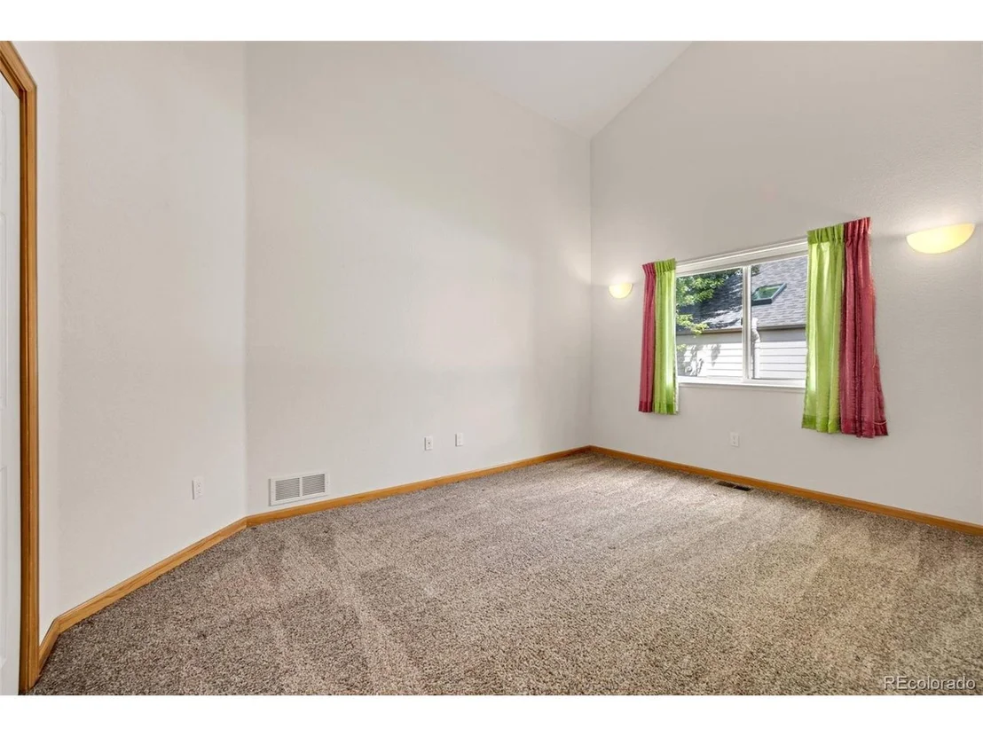 Photo of 7033 Johnson Cir