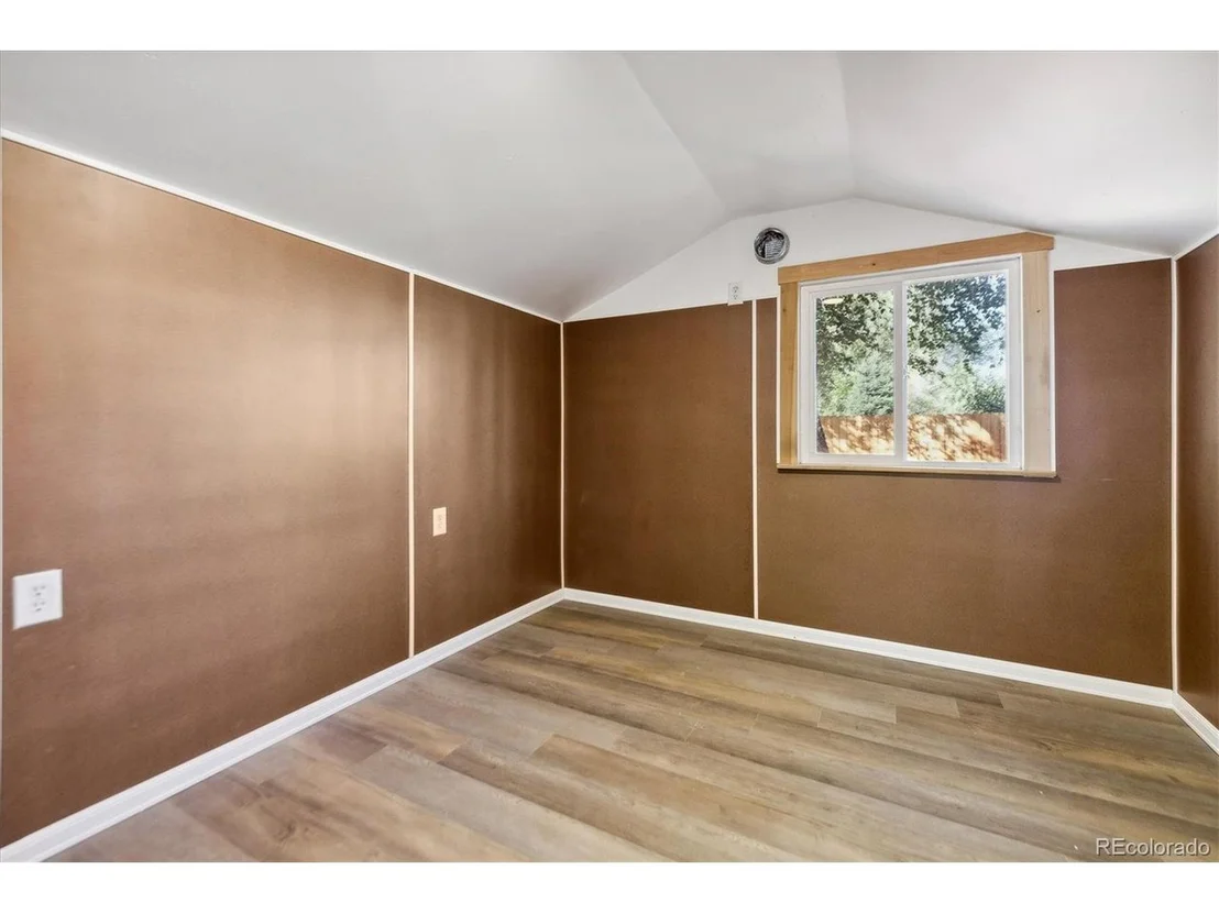 Photo of 6875 Reno Dr