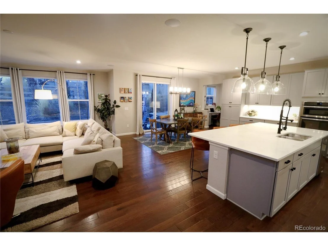 Photo of 8284 Superior Cir