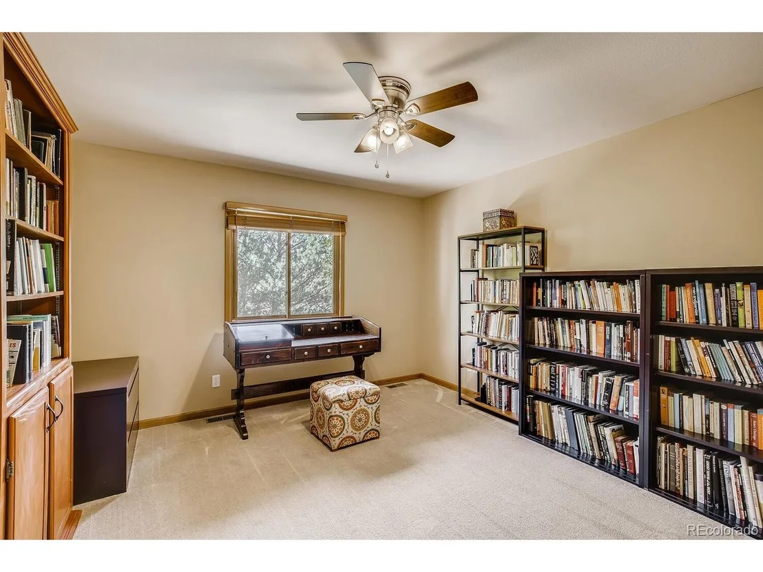 Photo of 2000 Emerald Dr