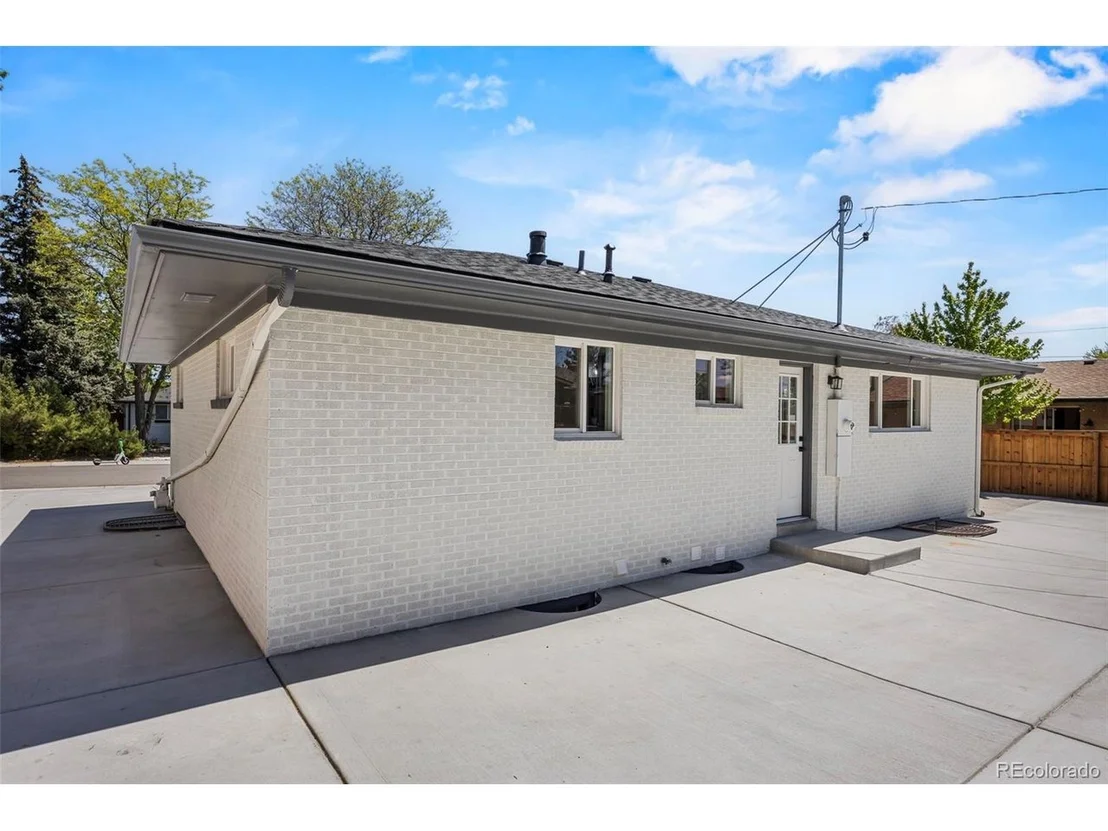 Photo of 6411 Marshall