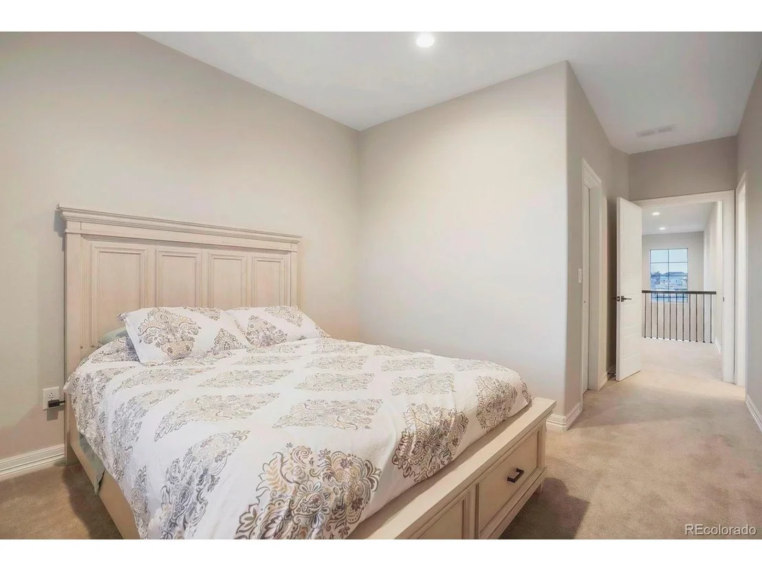 Photo of 1293 Lyons Ln