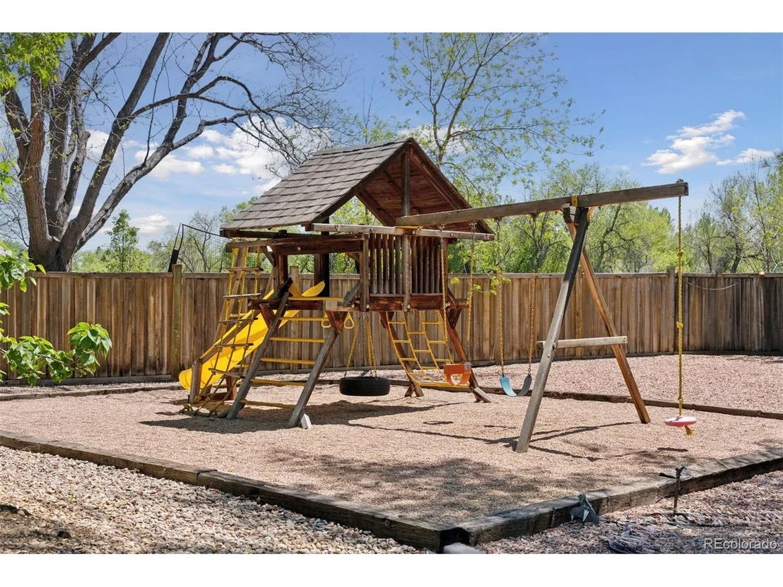 Photo of 6128 Songbird Cir