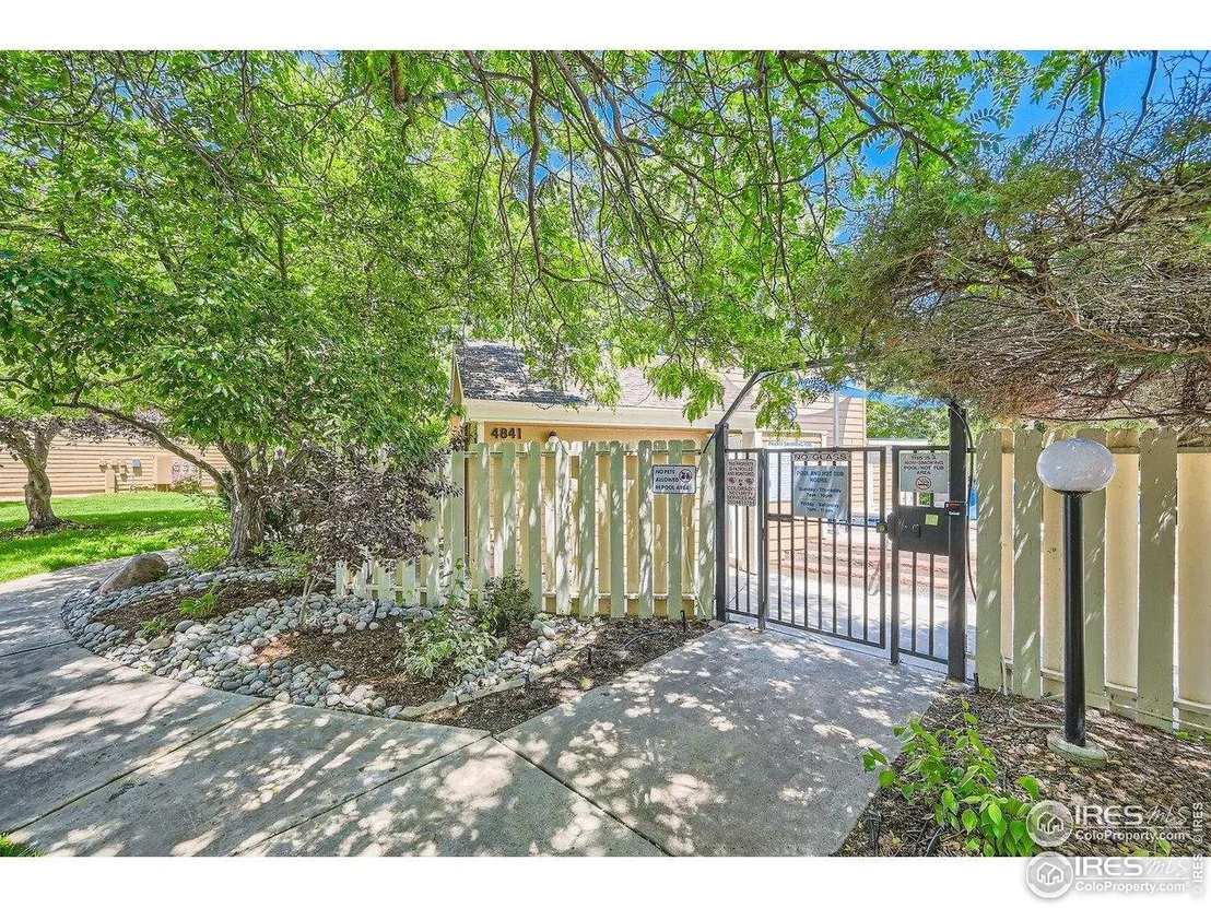 Photo of Unit D at 4767 White Rock Cir