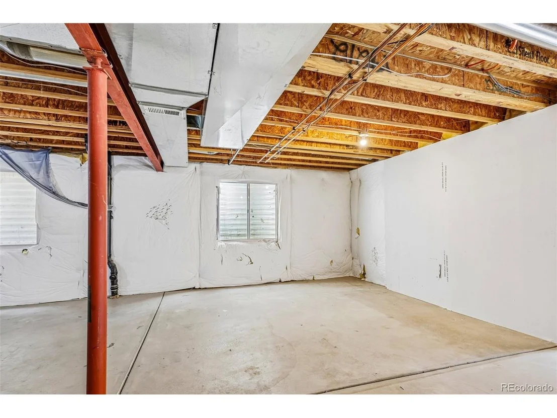 Photo of 5974 Sparrow Ave
