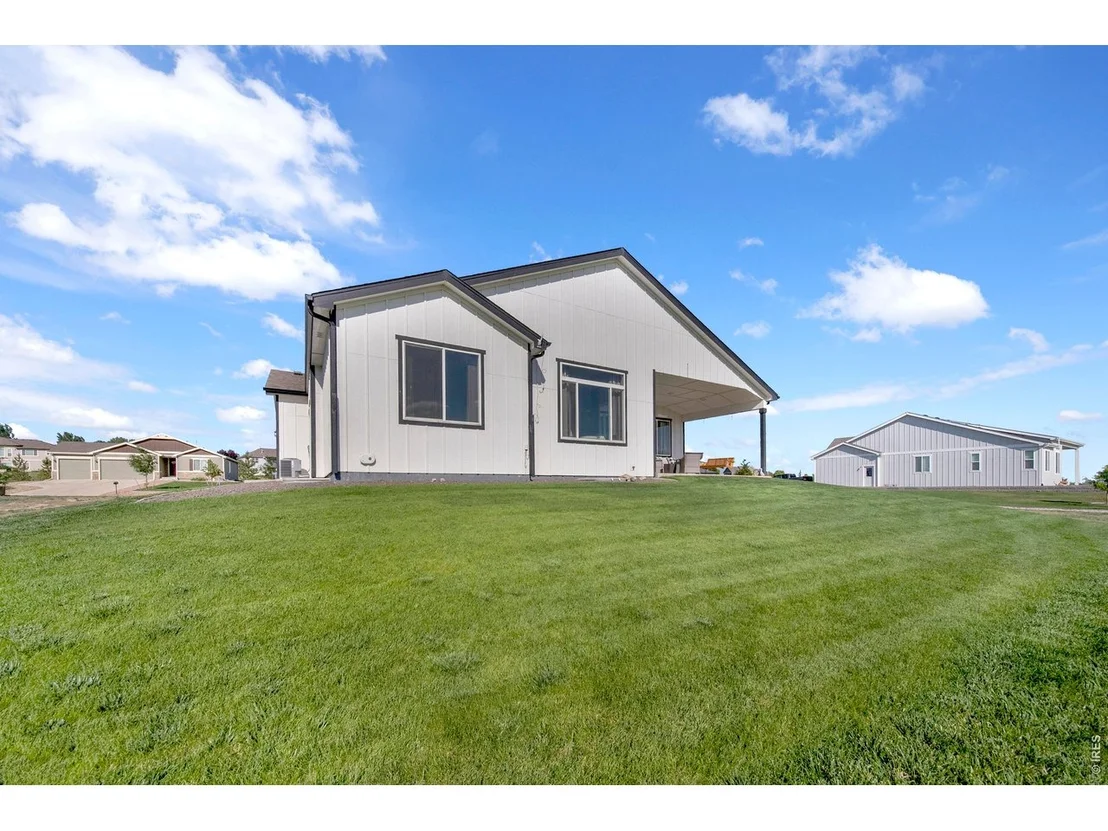 Photo of 21 Lakeview Cir