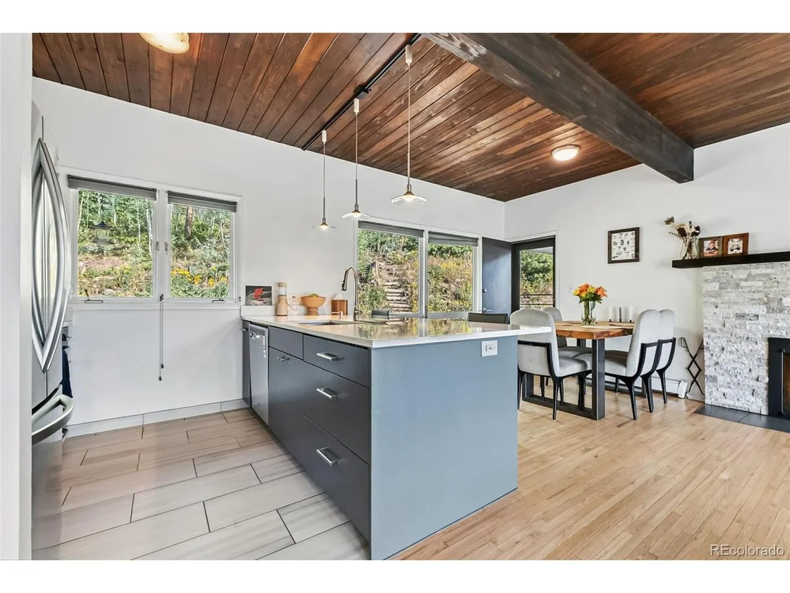 Photo of 218 Deer Path Rd
