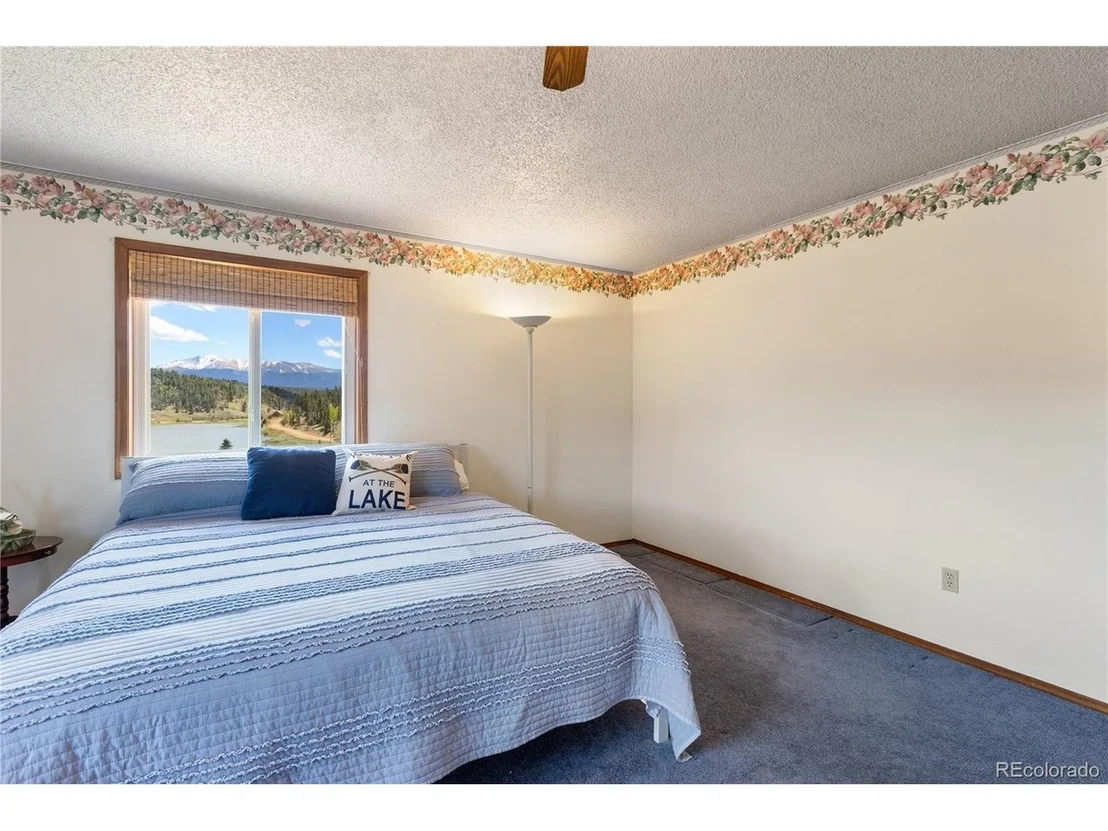 Photo of 1506 Lake Pl