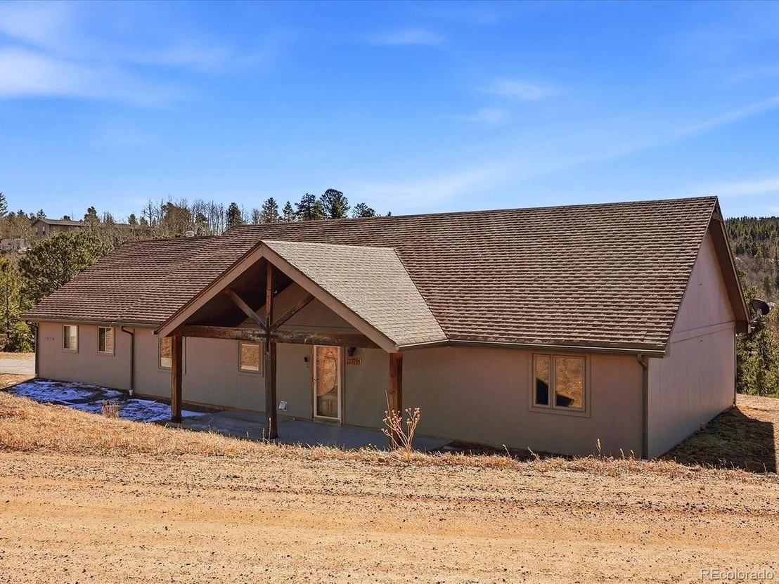 Photo of 2979 Coyote Cir
