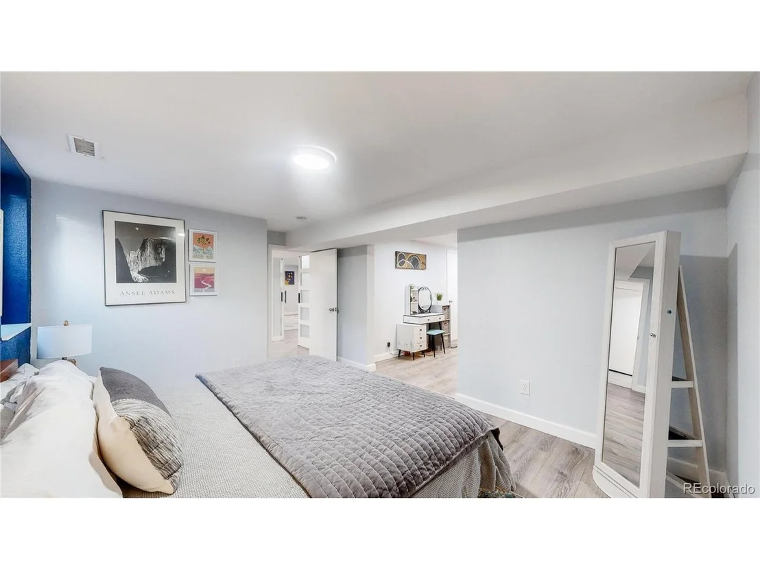Photo of 9420 Ridge Rd