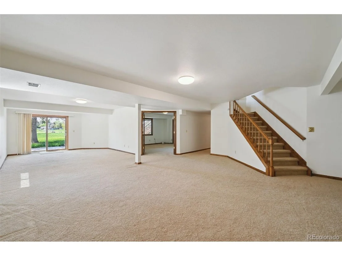 Photo of 1105 Oakhurst Dr