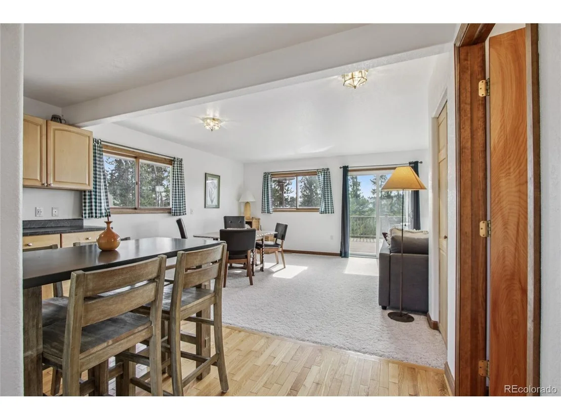 Photo of 22 Lodgepole Ln