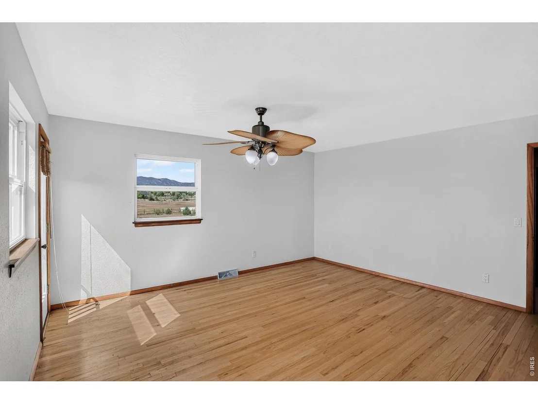 Photo of 409 Bothun Rd