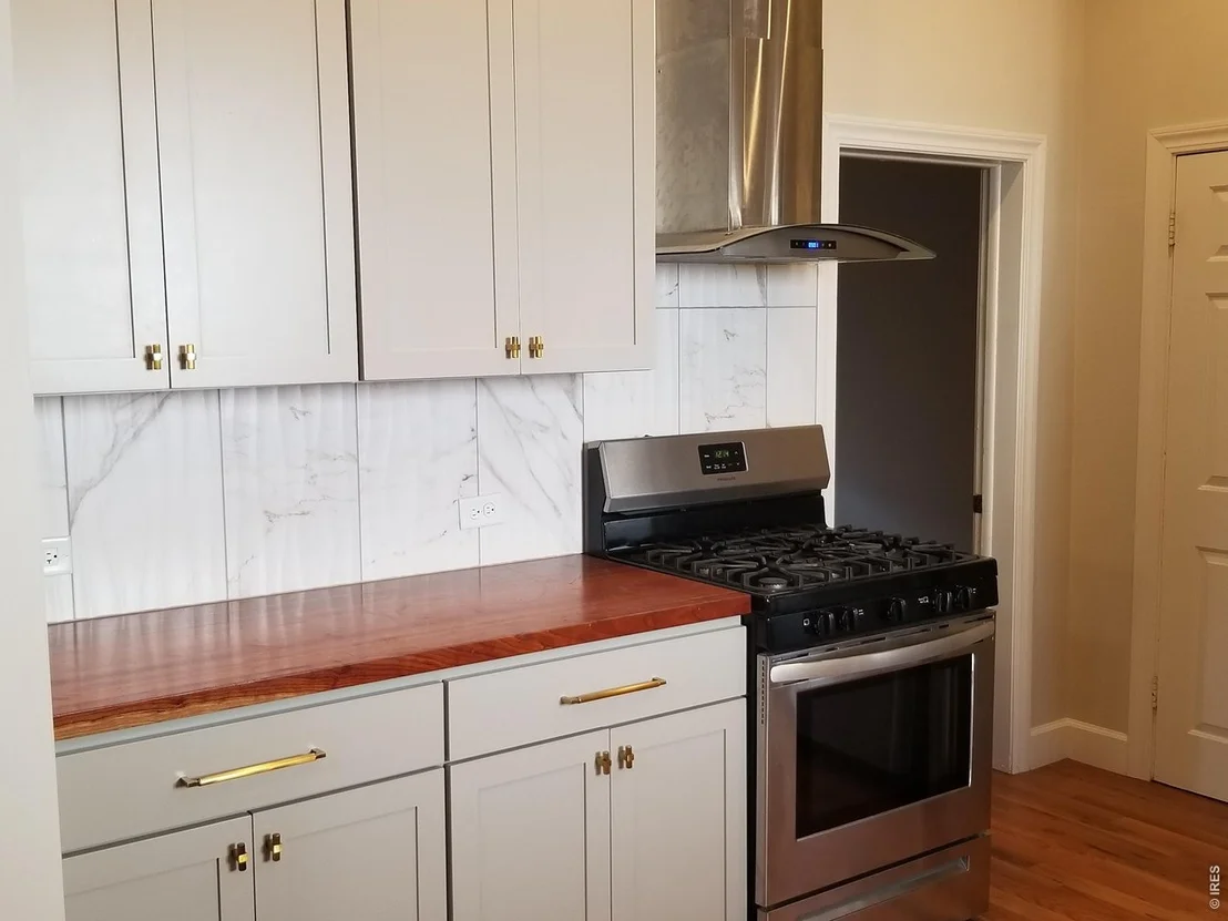 Photo of 217 5th Ave