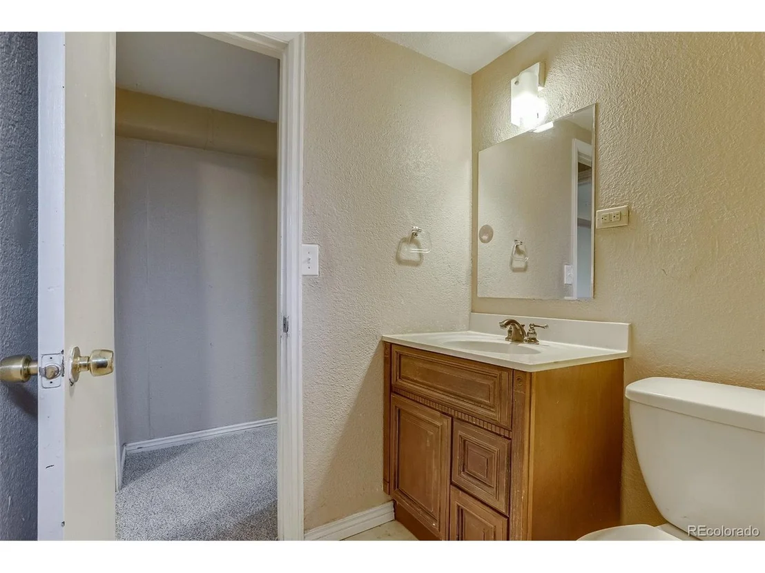 Photo of 3685 Jasmine St