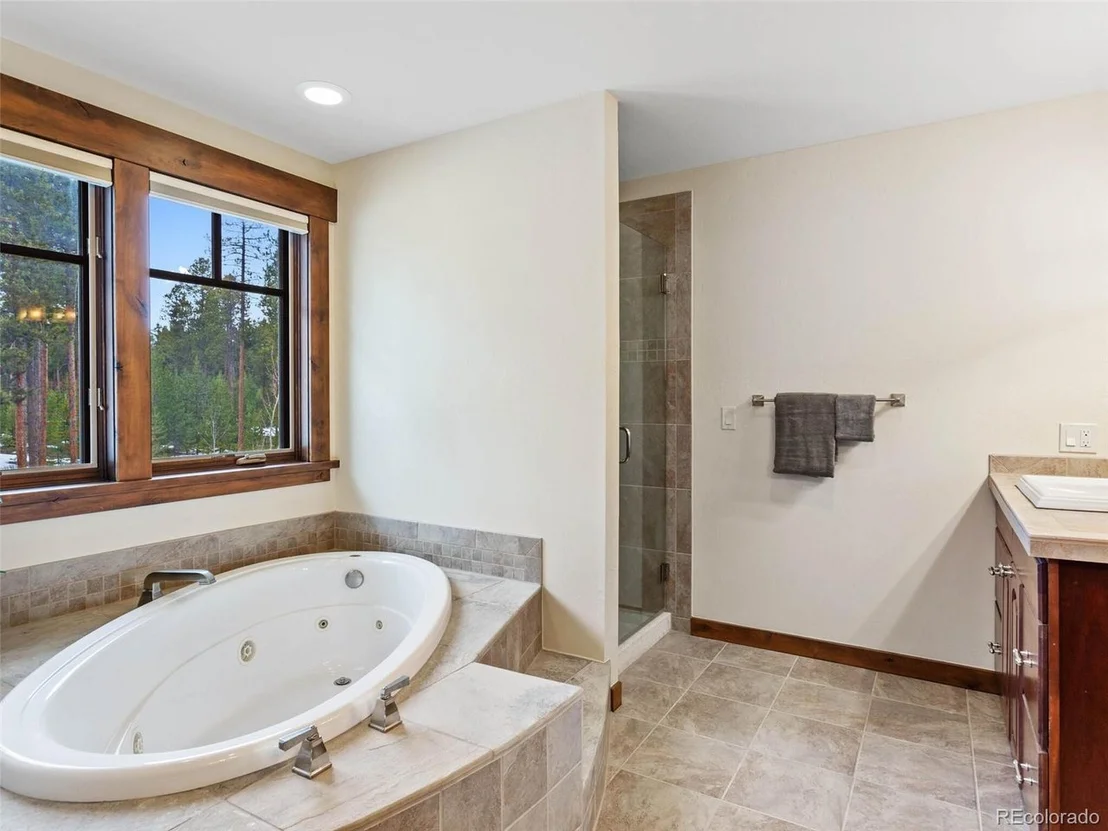 Photo of 3333 Golf Course Cir