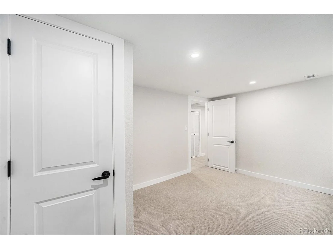 Photo of 5491 Lowell Blvd
