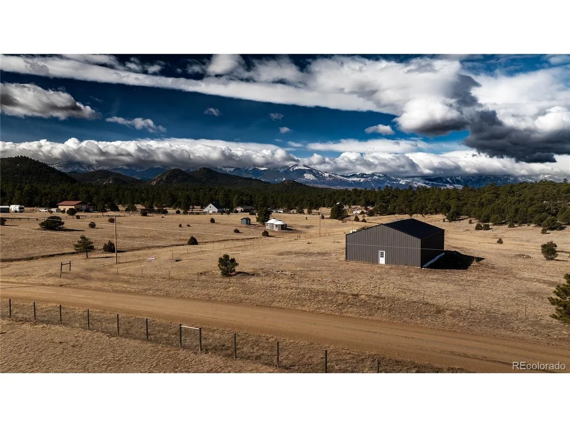 Photo of 639 15th Trl