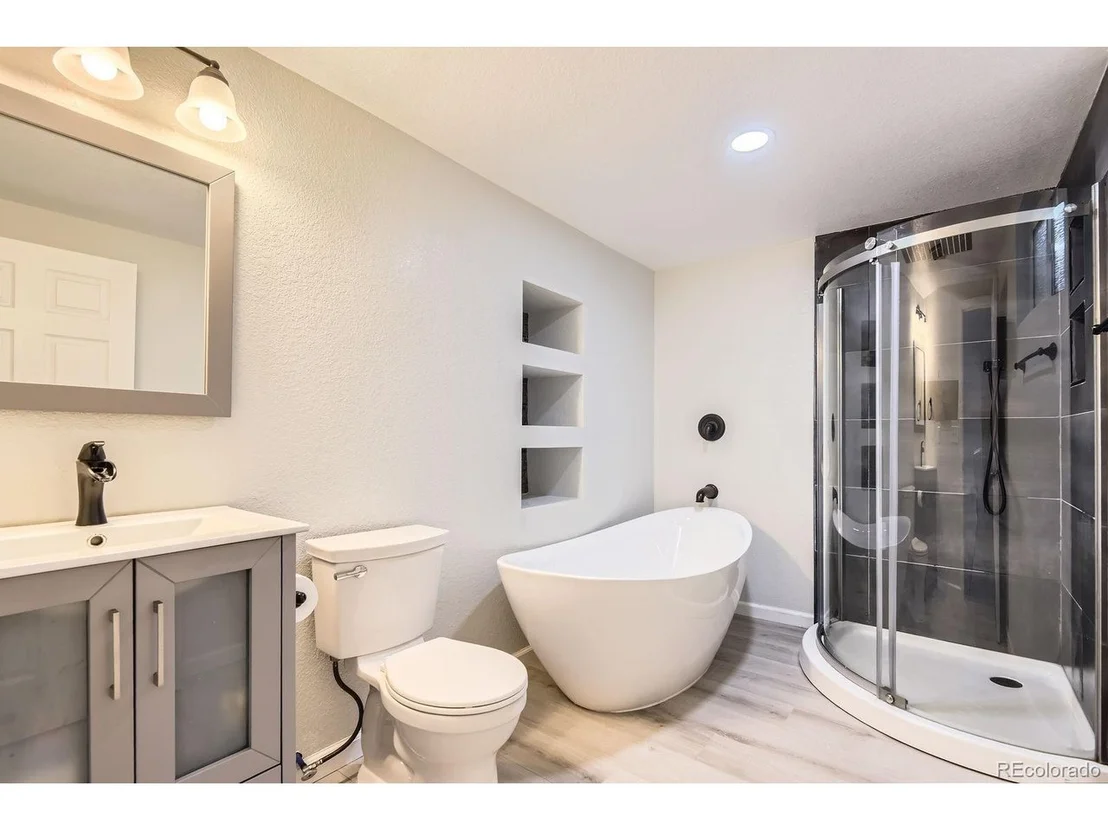 Photo of 5150 W Colgate Pl