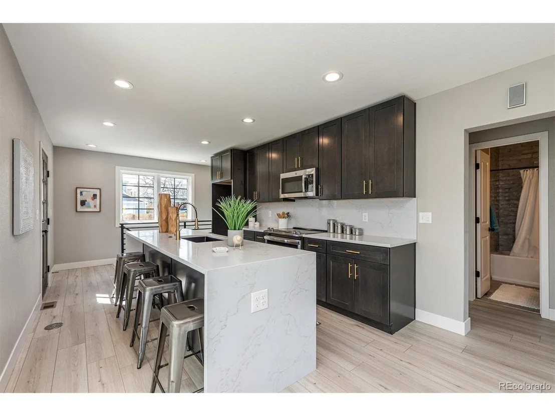 Photo of 3343 Lowell Blvd