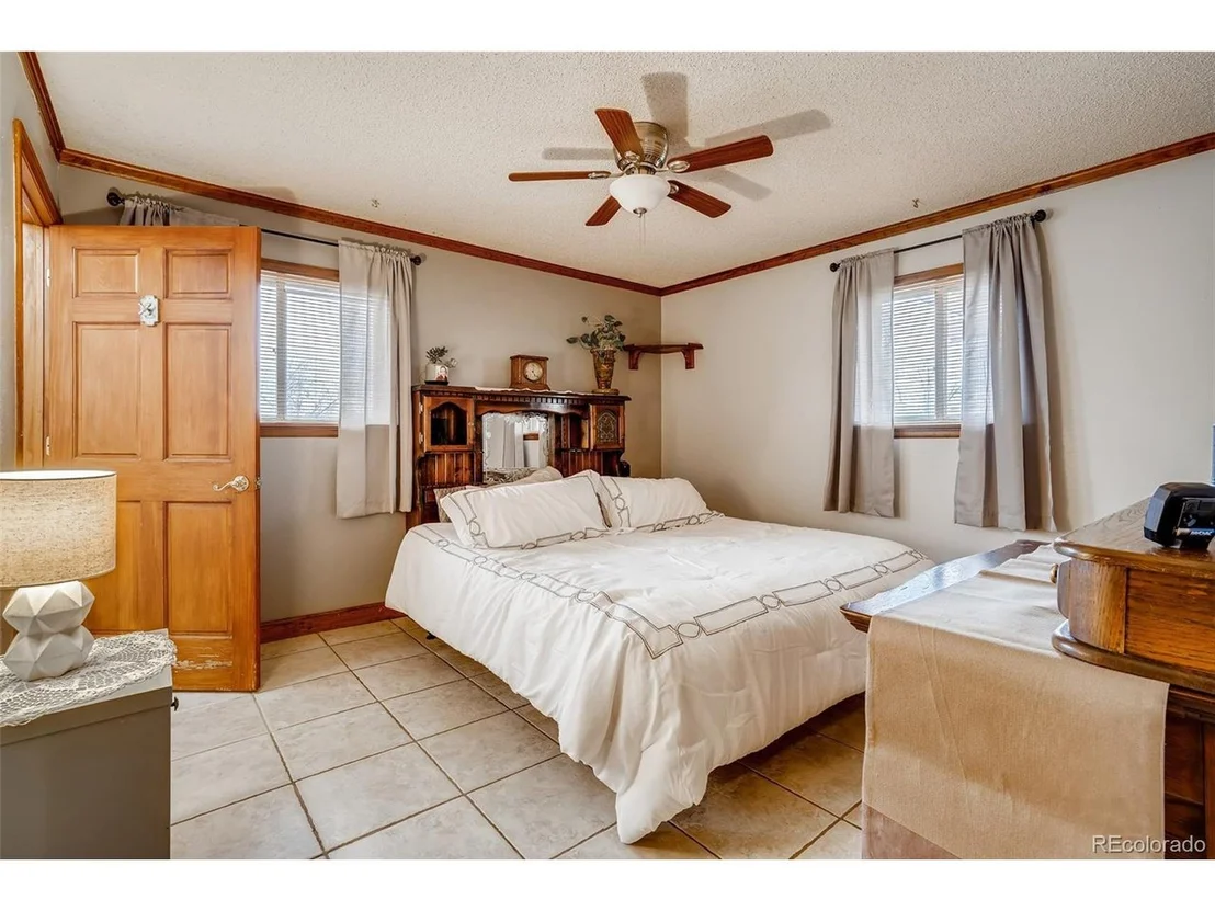 Photo of 5656 W 100th Pl