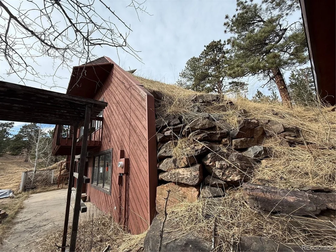Photo of 663 Aspen Rd