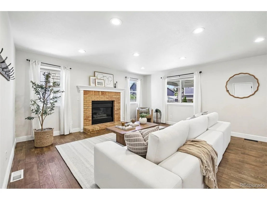 Photo of 13471 Glen Cir