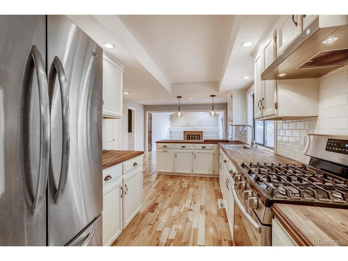 Photo of 8691 Iris St