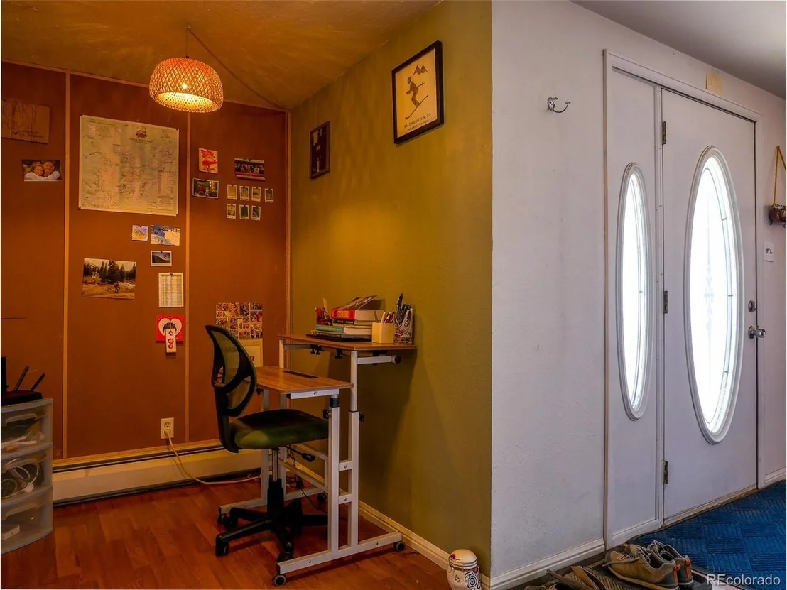 Photo of 541 W 7th St