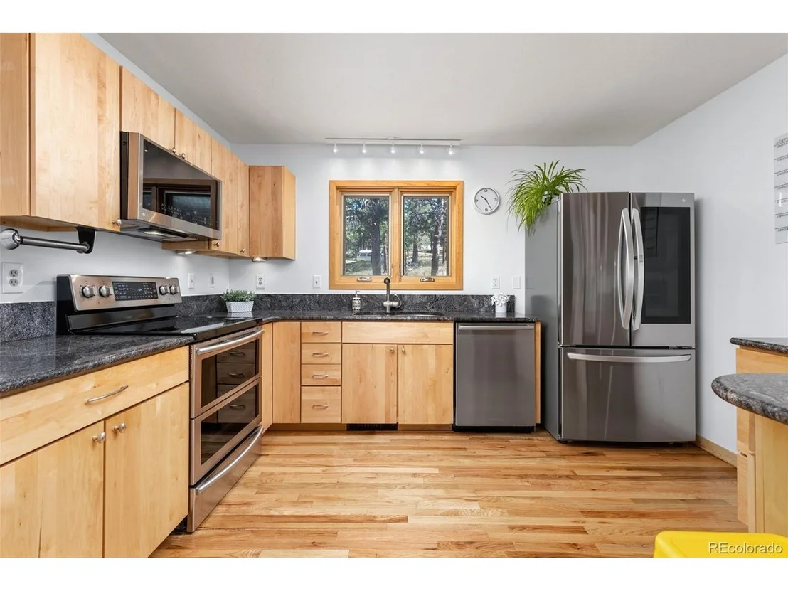 Photo of 84 Albert Dr