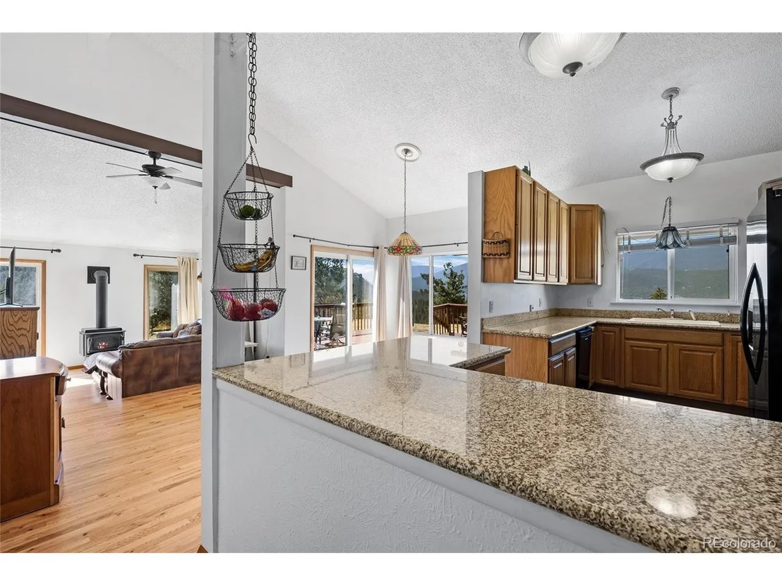 Photo of 1729 Crow Valley Rd