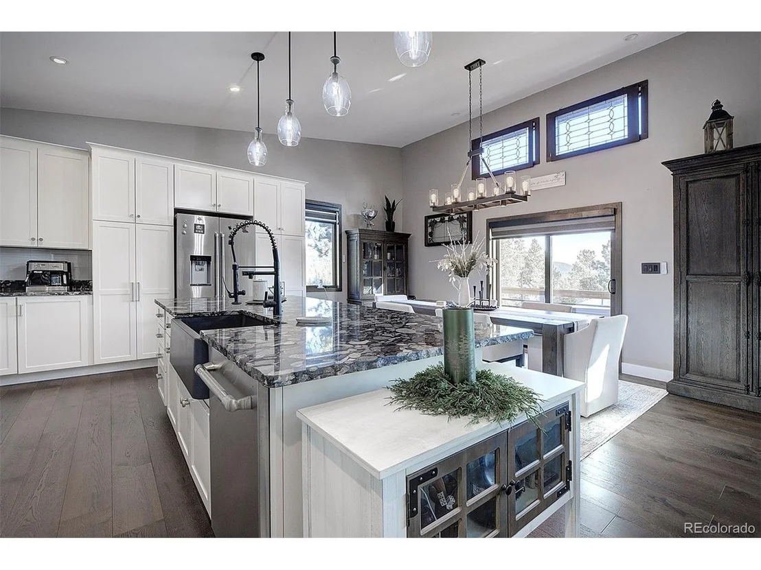 Photo of 94 Crest View Dr