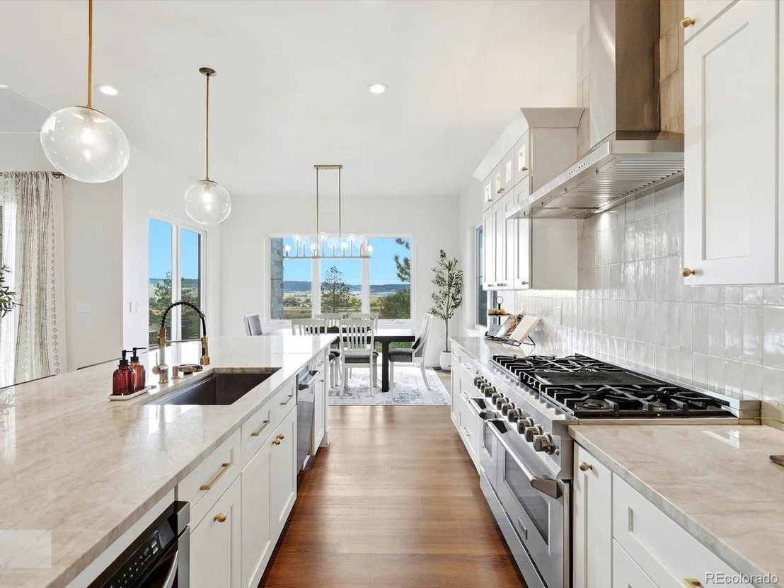 Photo of 1675 Arrowpoint Ct