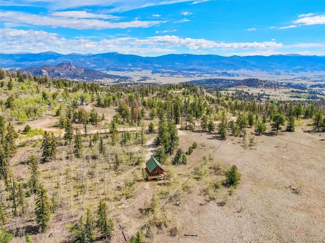 Photo of 485 Longbow Dr