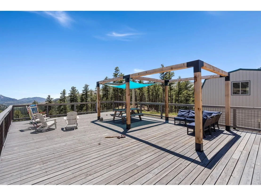 Photo of 1154 Redstone Dr