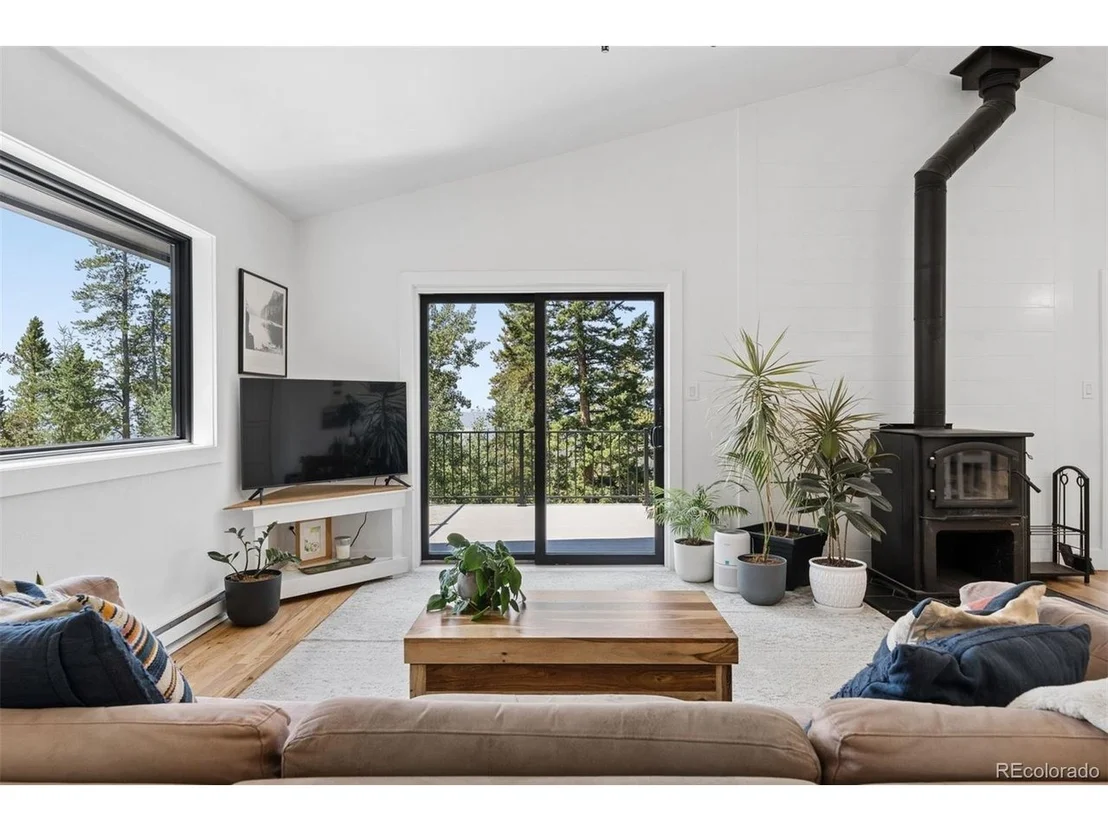 Photo of 11102 Conifer Mountain Rd
