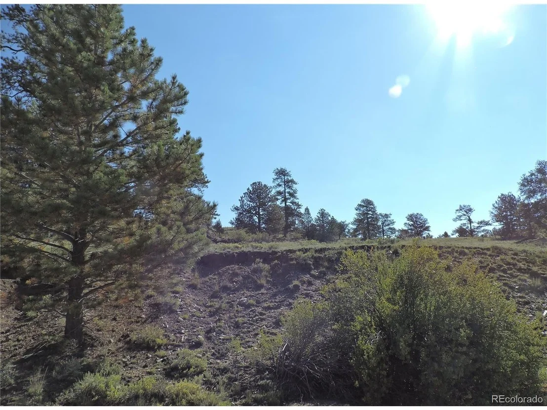 Photo of 640 Arapaho Trl