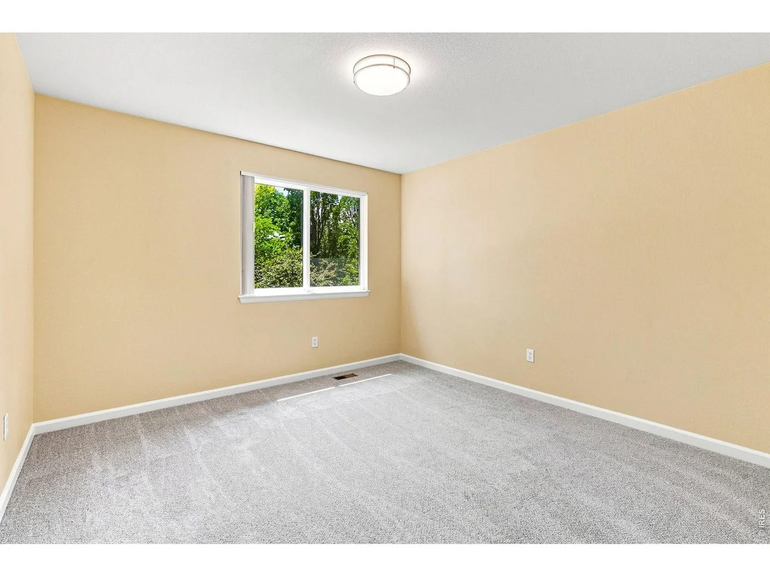 Photo of 2854 Blue Jay Way