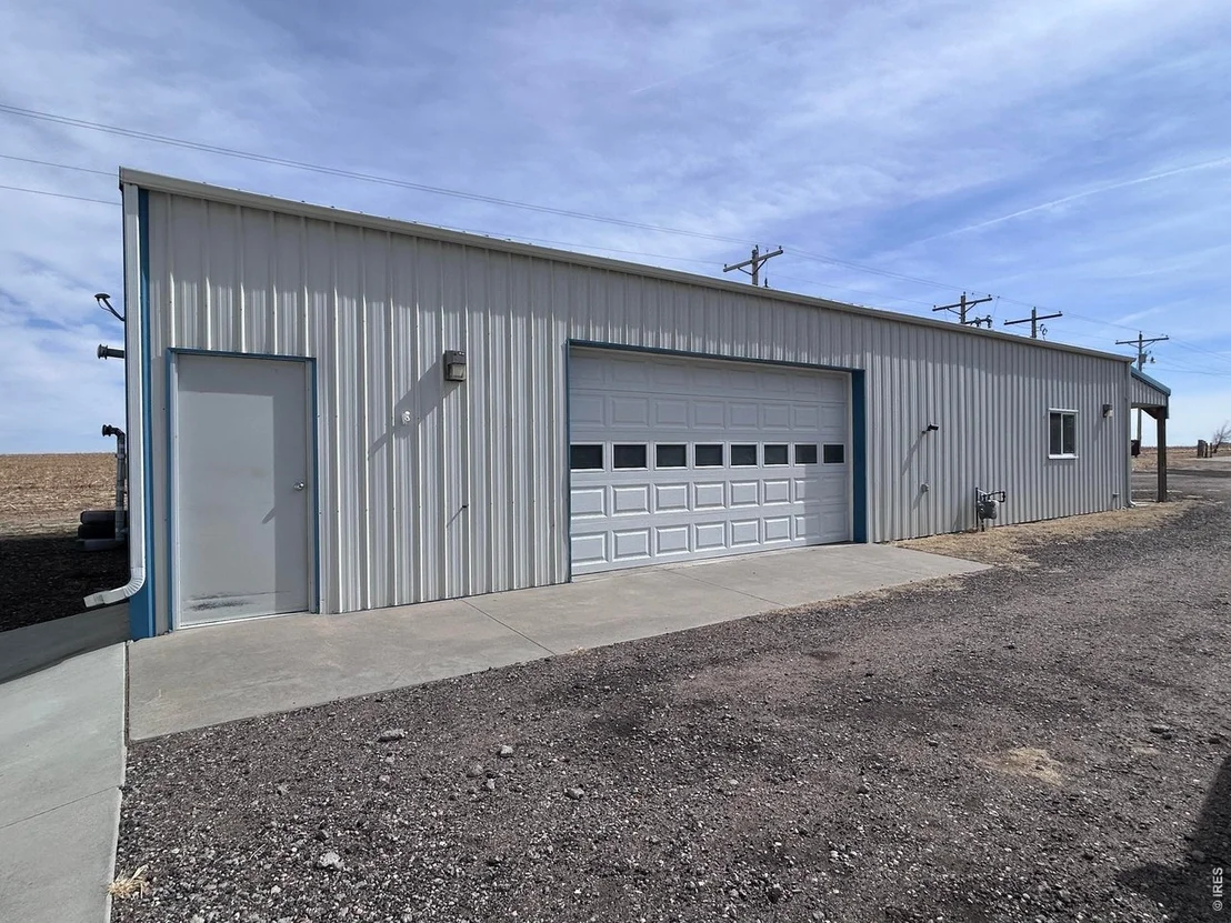Photo of 717 3rd Ave