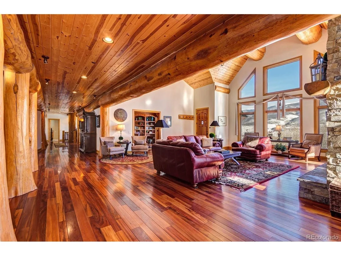 Photo of 101 Pearl Ln