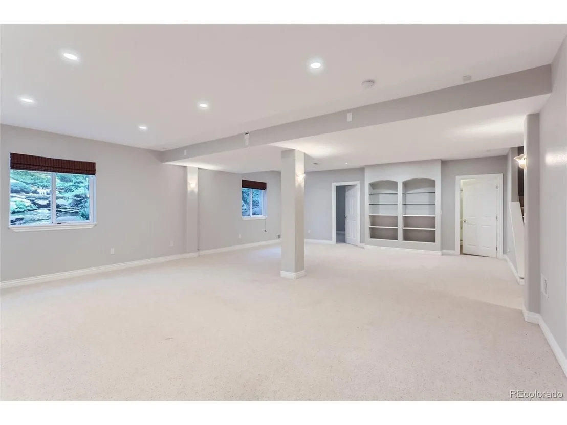 Photo of 396 Winterthur Way