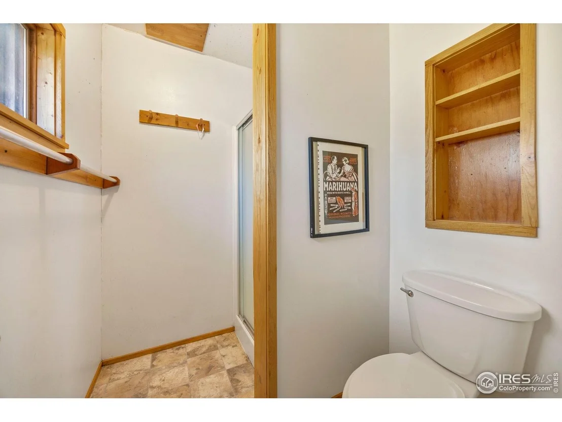 Photo of 305 Genevas Way