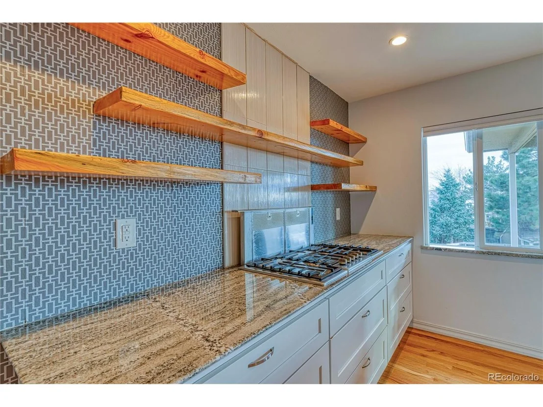 Photo of 6812 Blue Jay Dr
