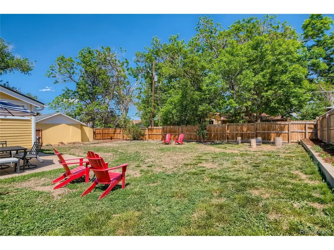 Photo of 5326 Lowell Blvd
