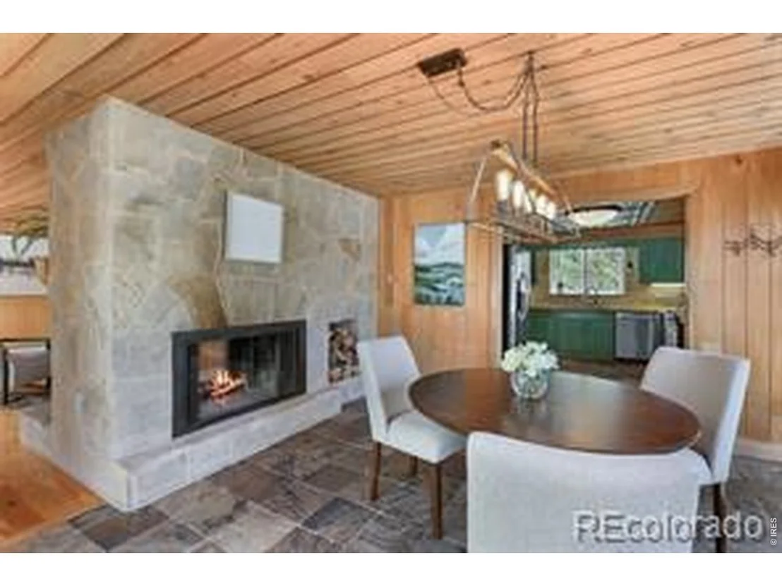Photo of 746 Riverside Dr