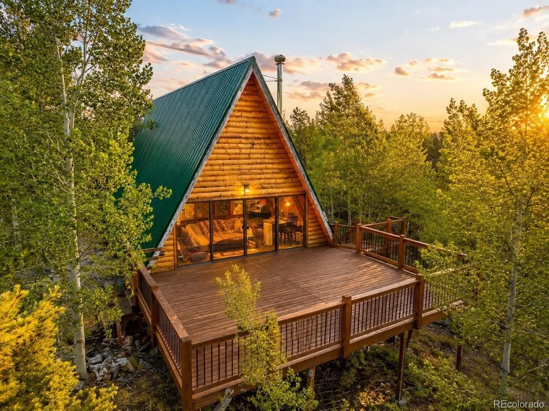Photo of 567 Haida Rd