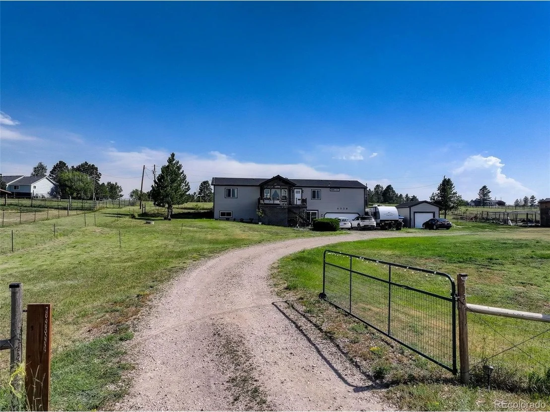 Photo of 6528 Bow Meadows Dr