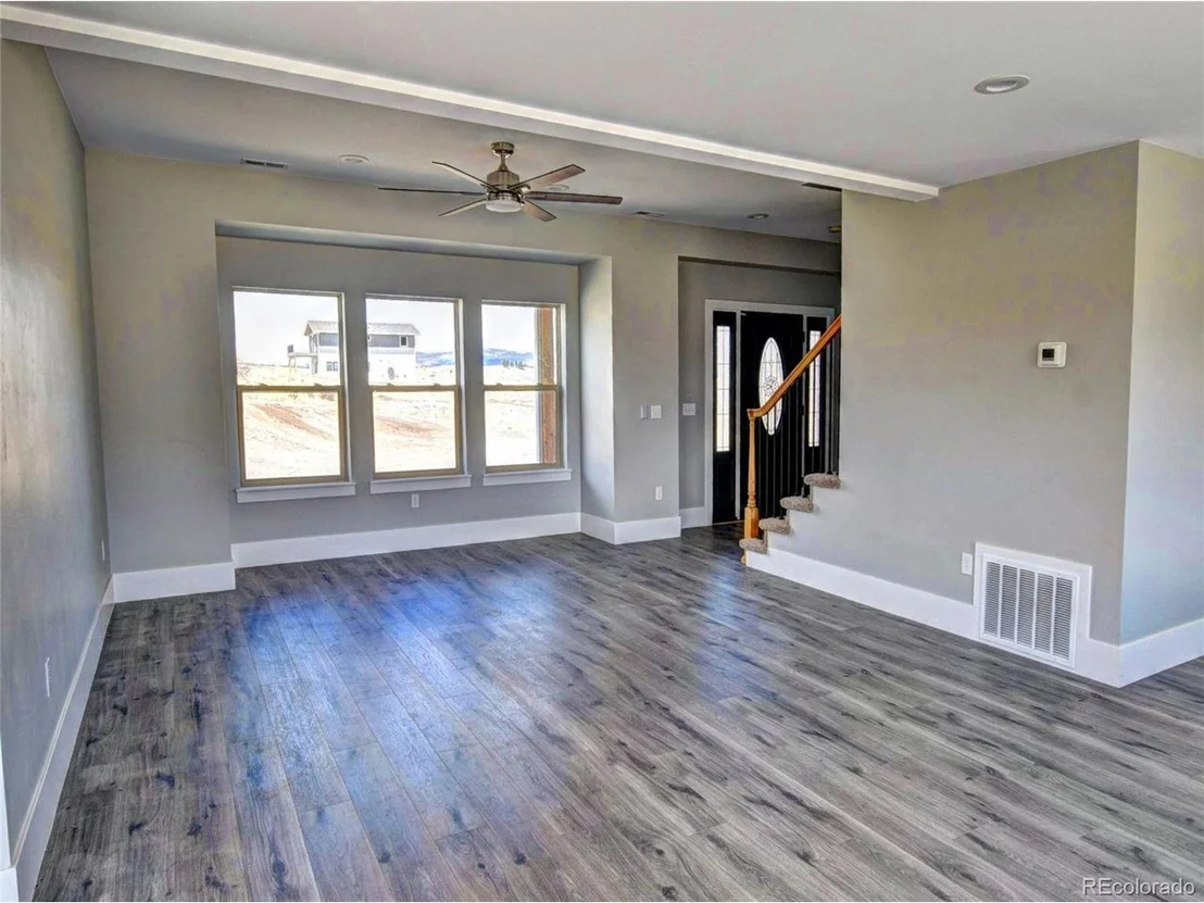 Photo of 2339 Arrowhead Dr