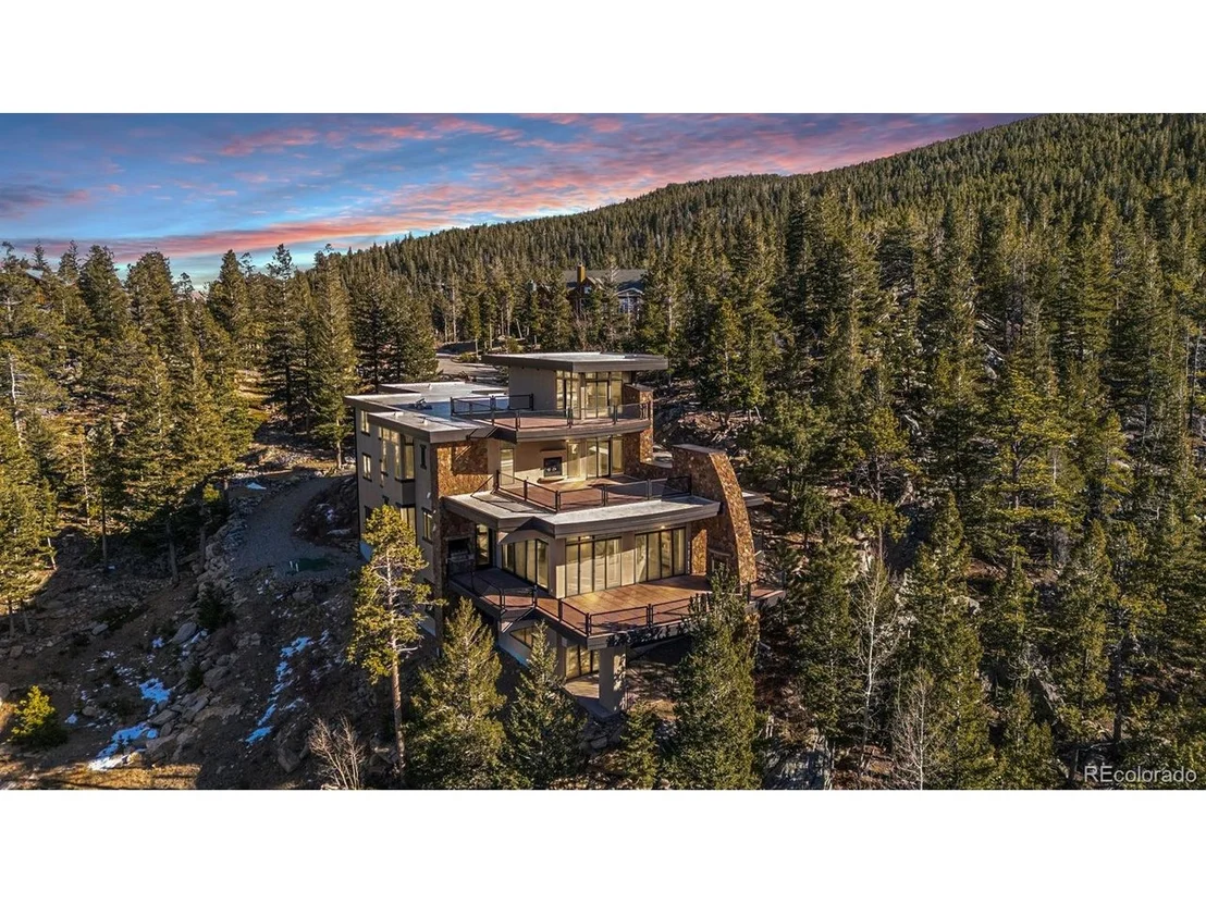 Photo of 180 Outpost Ln