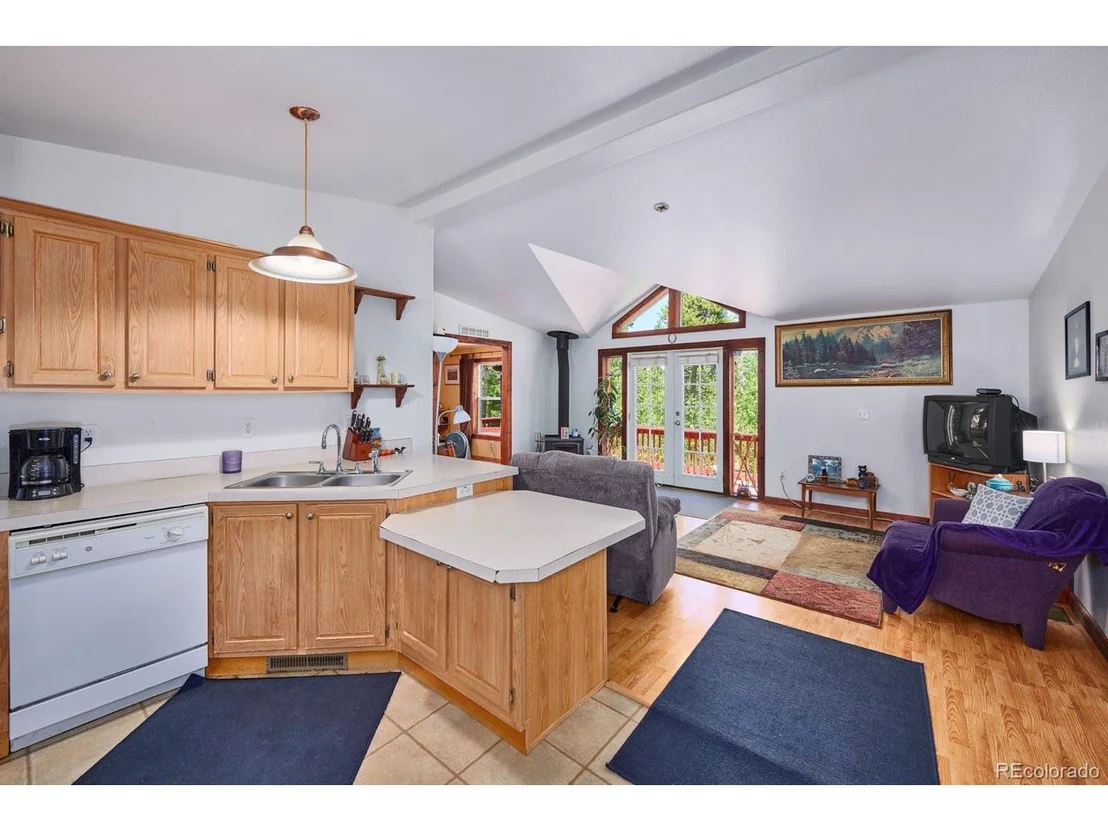 Photo of 603 Mountain View Dr